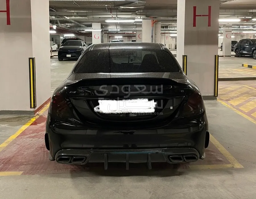 2017 Mercedes-Benz C 63S AMG