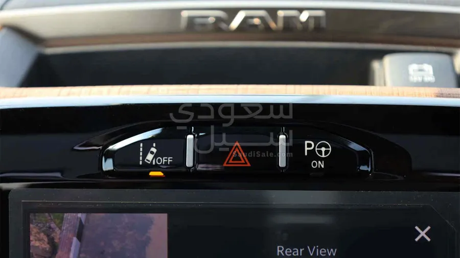 2024 دودج رام 1500 لونج هورن