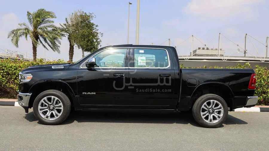 2024 دودج رام 1500 لونج هورن