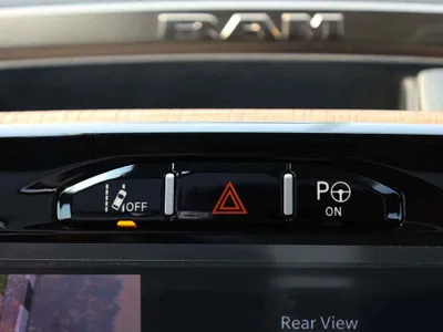 2024 دودج رام 1500 لونج هورن