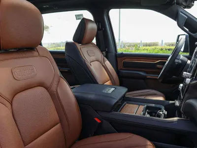 2024 دودج رام 1500 لونج هورن