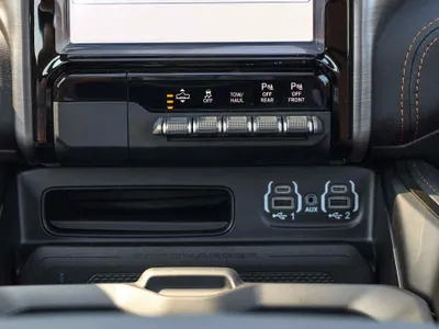 2024 دودج رام 1500 لونج هورن