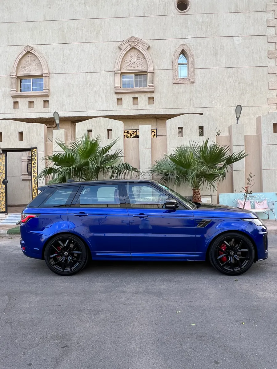 2020 Land Rover Range Rover Sport SVR