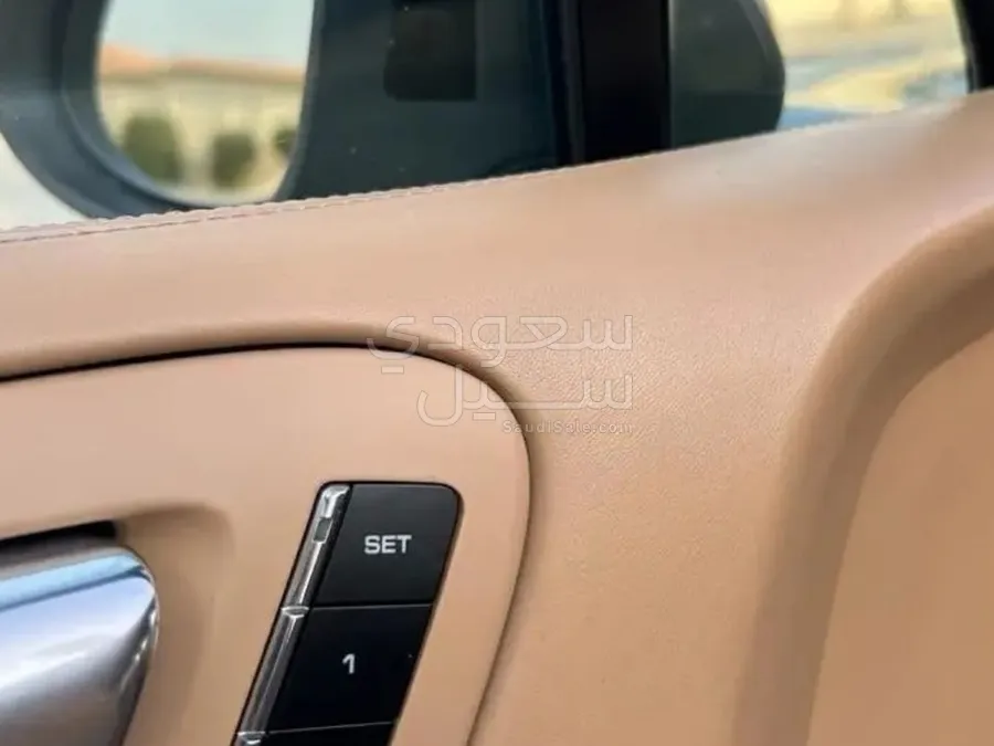 2014 بورش كايين اس