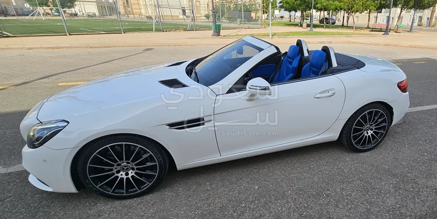 2018 Mercedes-Benz SLC 200