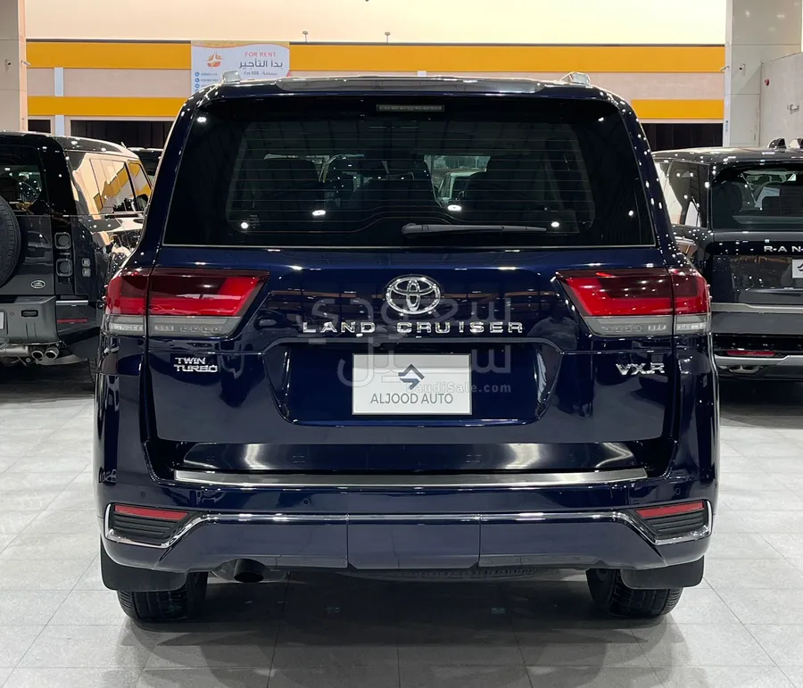 2022 تويوتا لاند كروزر في اكس ار