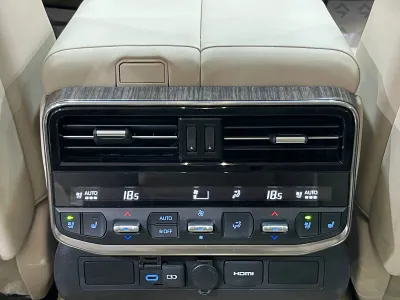 2022 تويوتا لاند كروزر في اكس ار