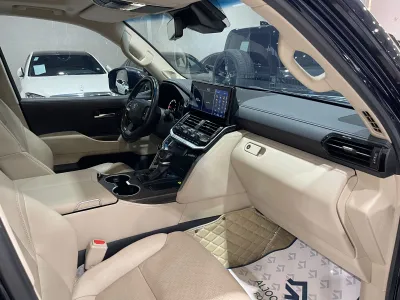 2022 تويوتا لاند كروزر في اكس ار