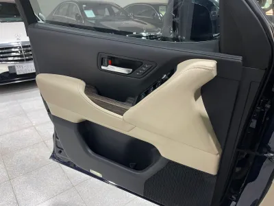 2022 تويوتا لاند كروزر في اكس ار