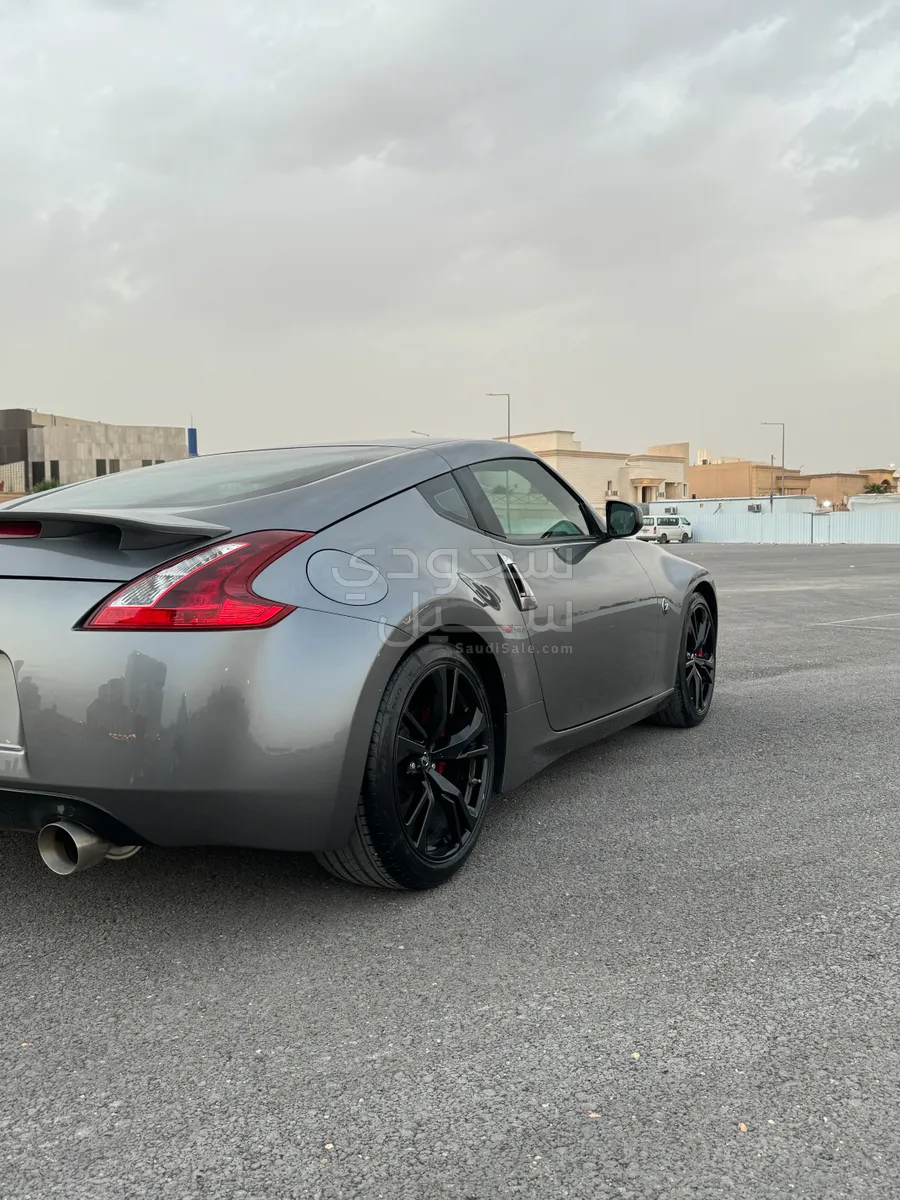 2020 Nissan Z 370