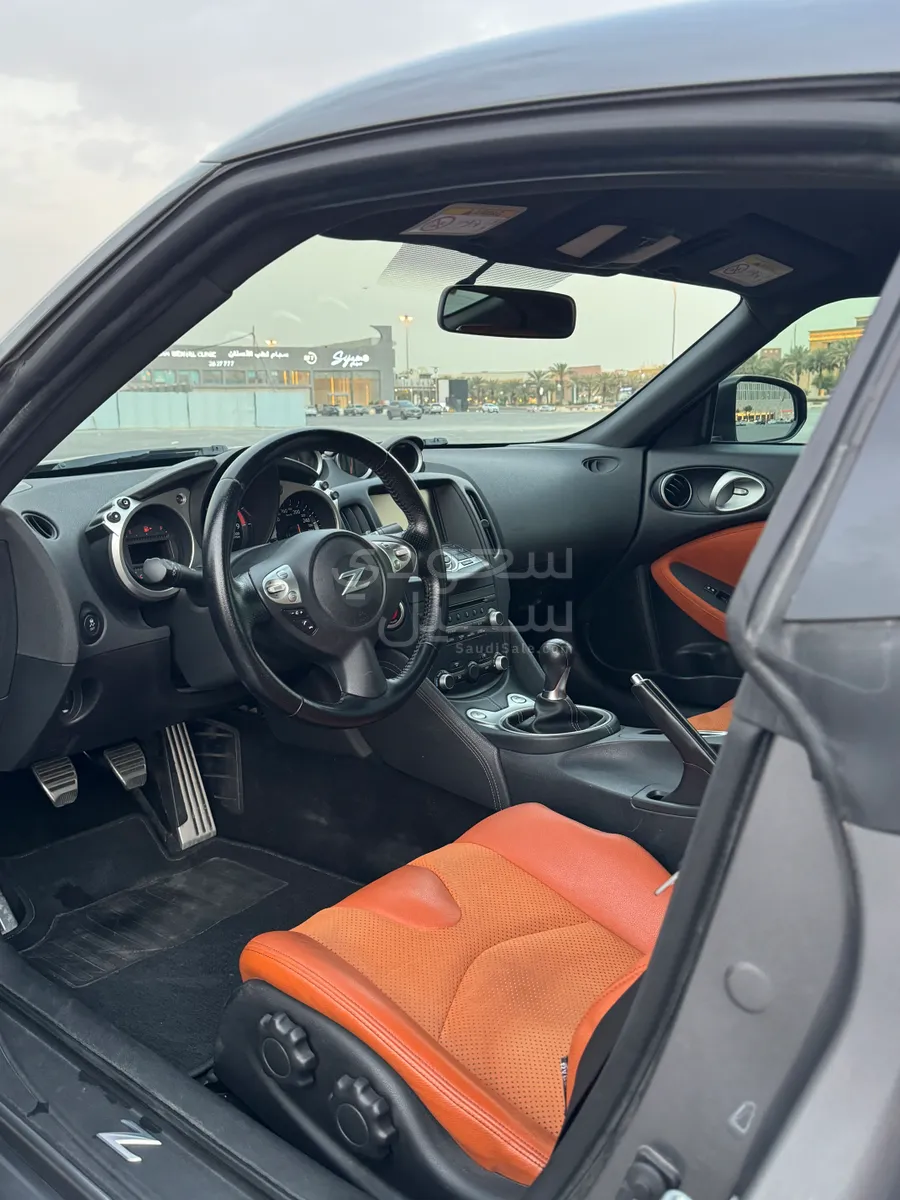 2020 Nissan Z 370