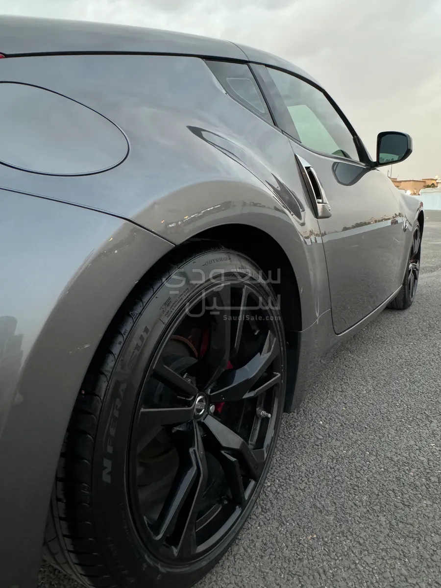 2020 Nissan Z 370