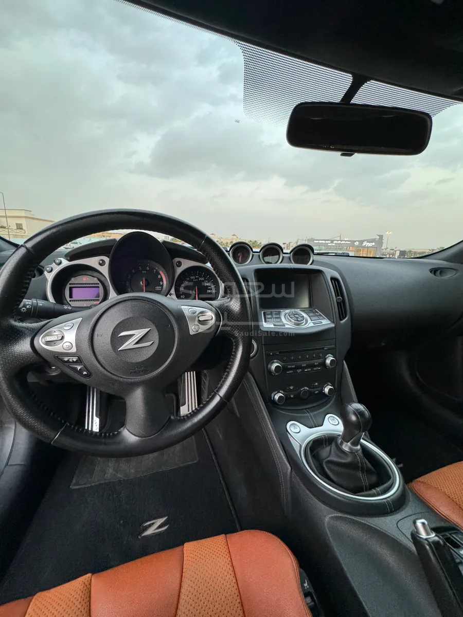 2020 Nissan Z 370