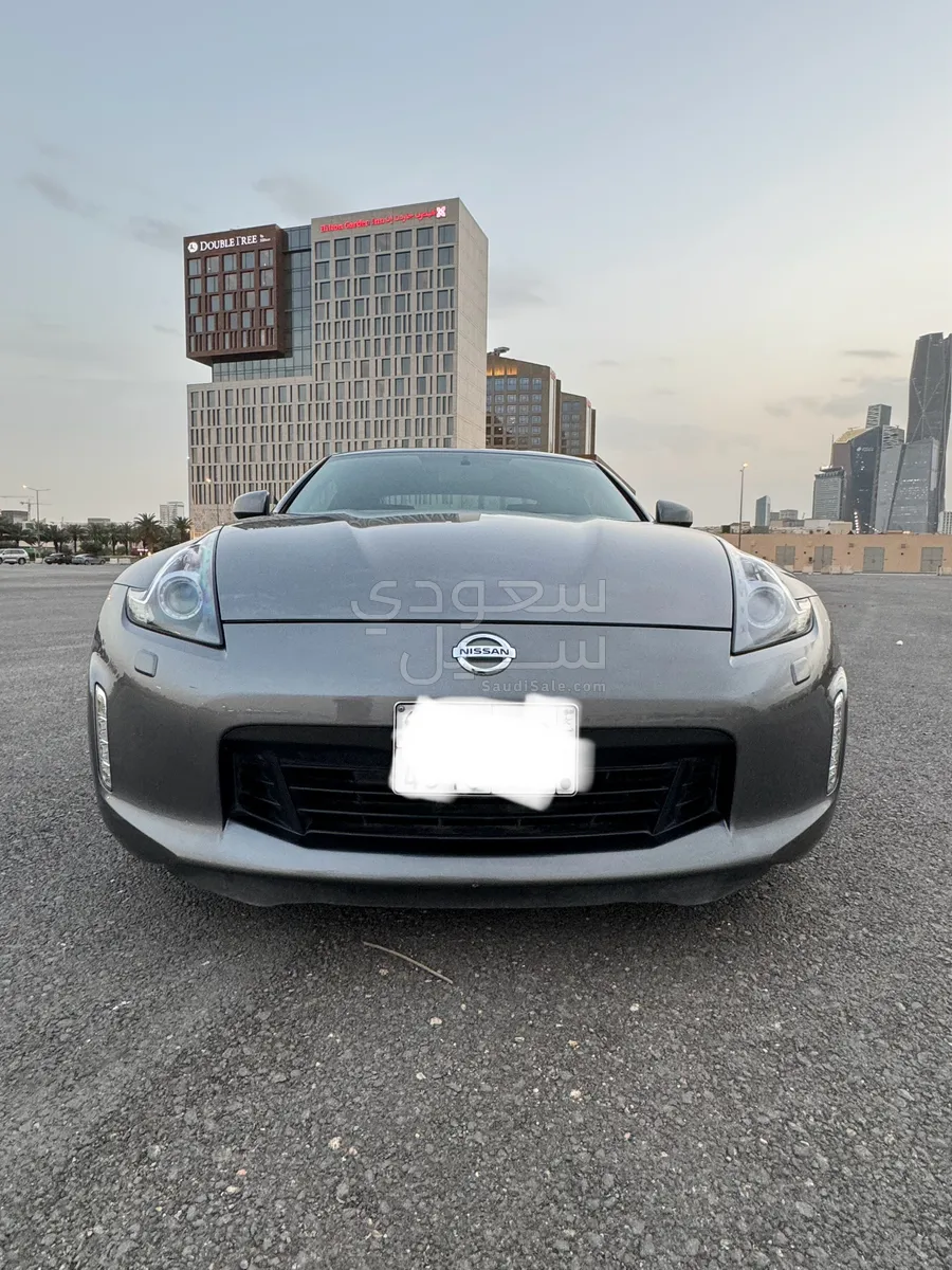 2020 Nissan Z 370