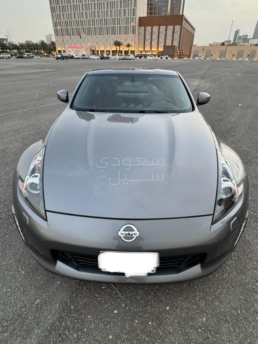 2020 Nissan Z 370