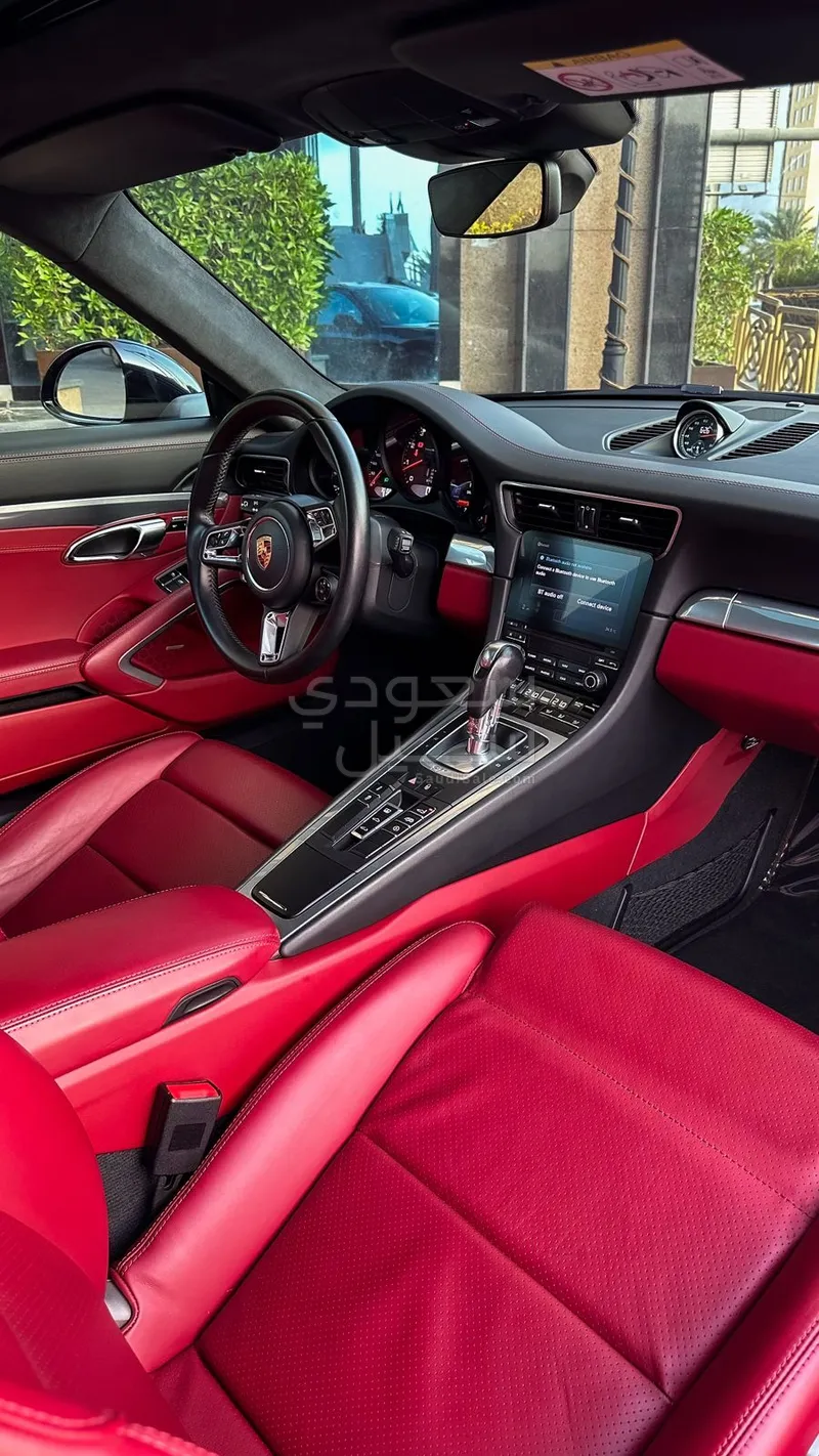 2017 Porsche 911 Carrera 4S