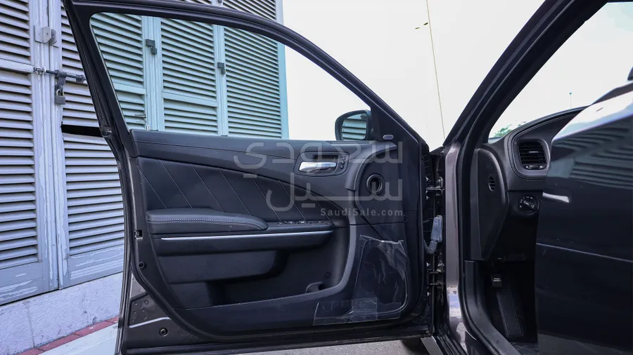 2023 دودج تشارجر ار تي بلس