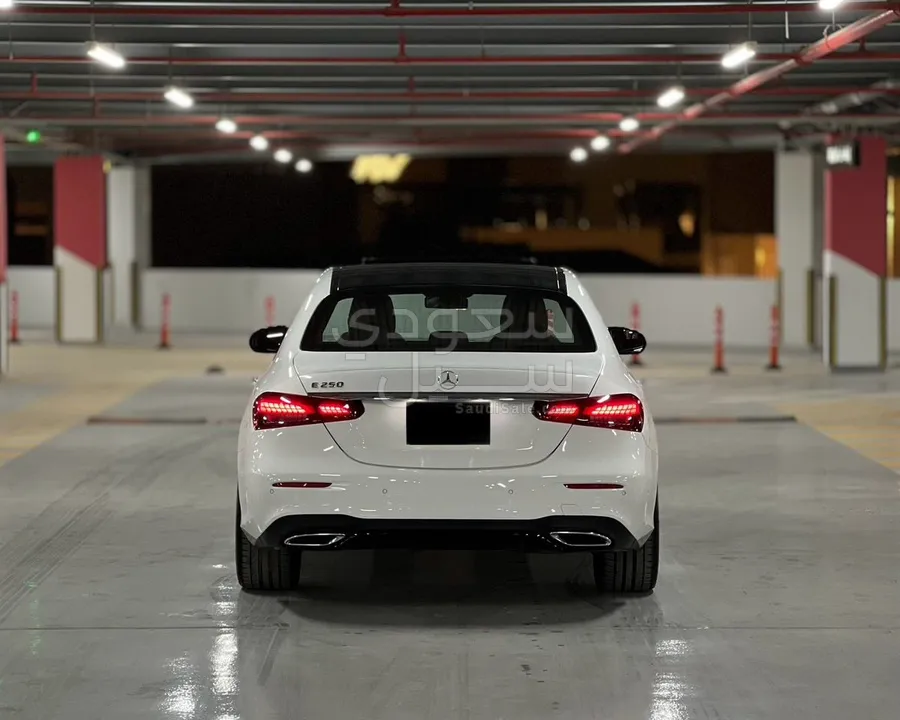 2021 مرسيدس - بنز إي 250