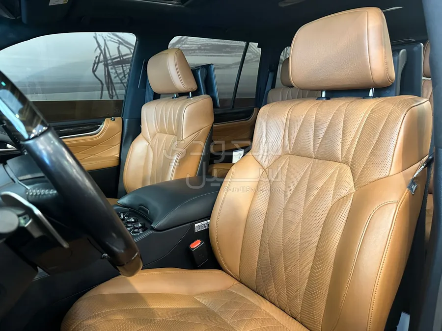 2021 Lexus LX 570 S