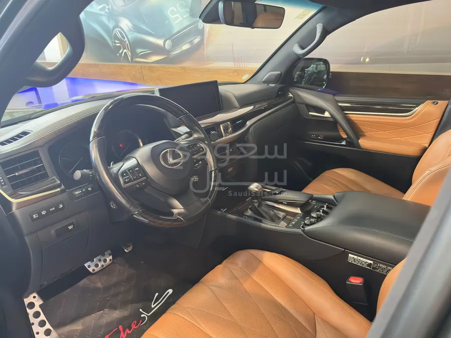2021 Lexus LX 570 S