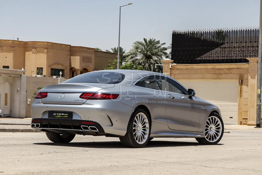 2014 مرسيدس - بنز إس 63 كوبيه