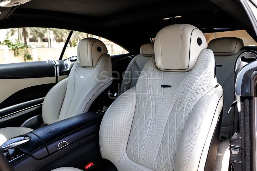 2014 مرسيدس - بنز إس 63 كوبيه