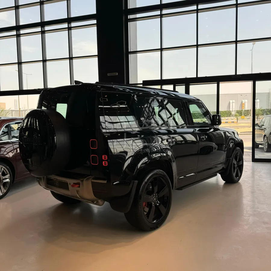 Used 2024 2024 Land Rover Defender X Black color For Sale | Saudi Sale ...
