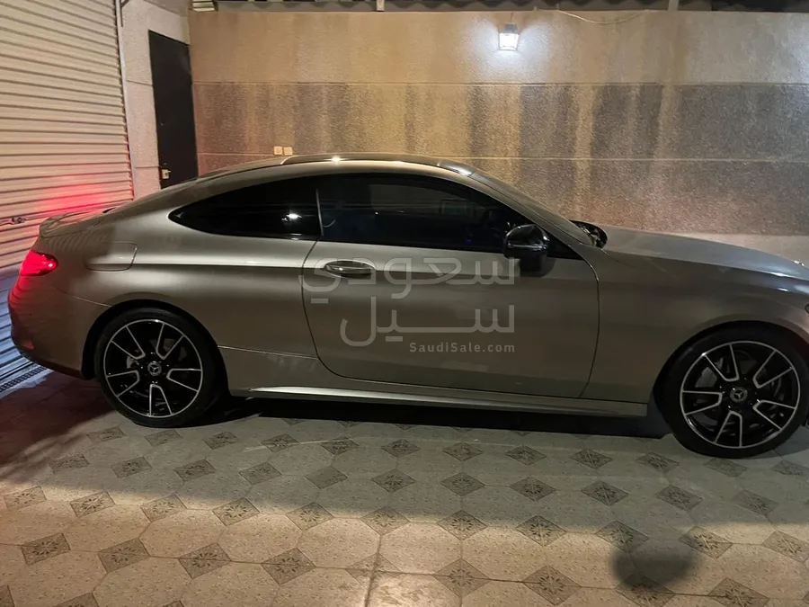 2019 Mercedes-Benz C 300