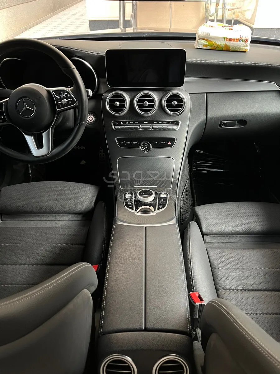 2019 Mercedes-Benz C 300