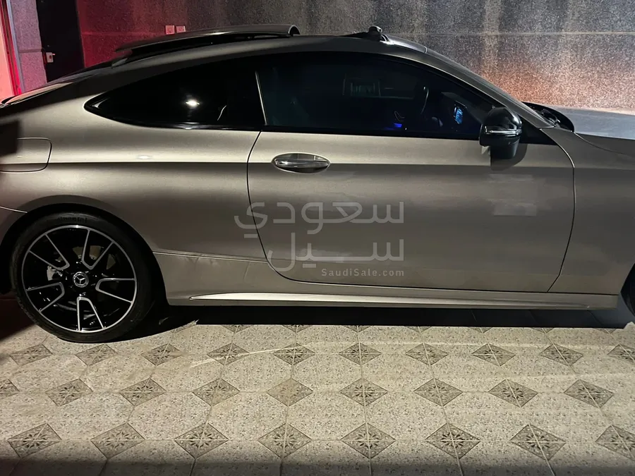 2019 Mercedes-Benz C 300