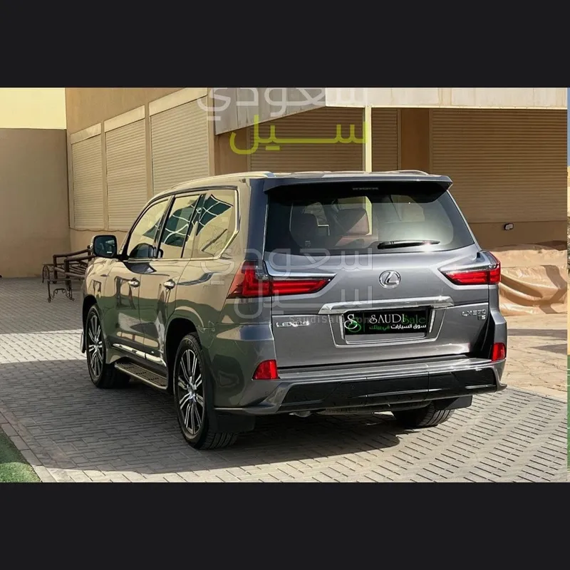 2019 لكزس إل إكس 570 اس