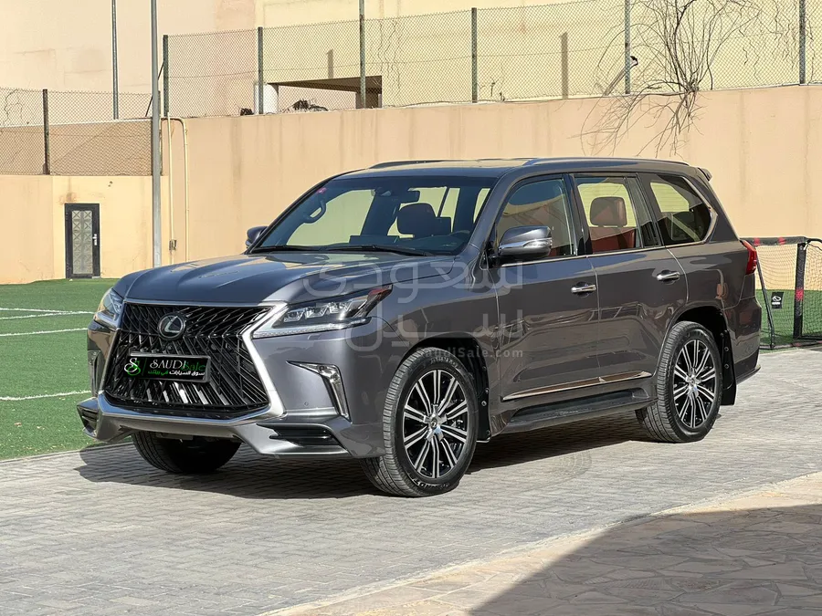 2019 لكزس إل إكس 570 اس