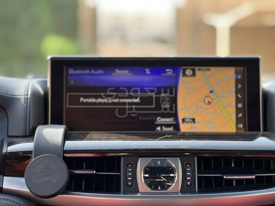 2019 لكزس إل إكس 570 اس