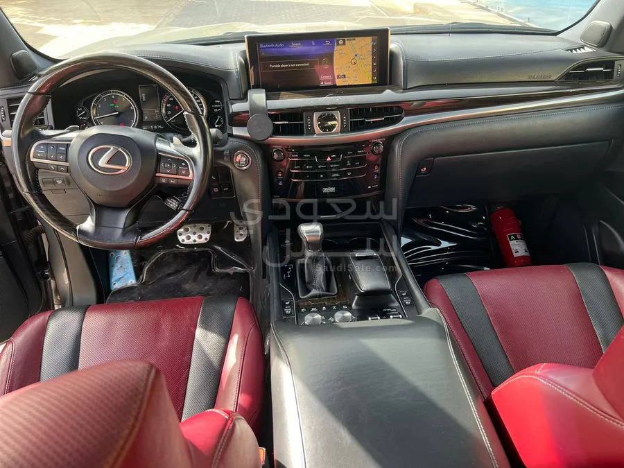 2019 لكزس إل إكس 570 اس