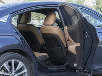 2021 لكزس إي إس 300 هايبرد