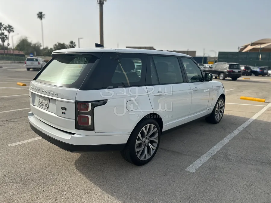 2020 Land Rover Range Rover Vogue
