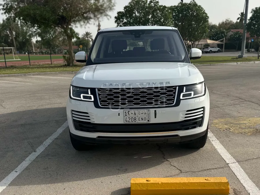 2020 Land Rover Range Rover Vogue