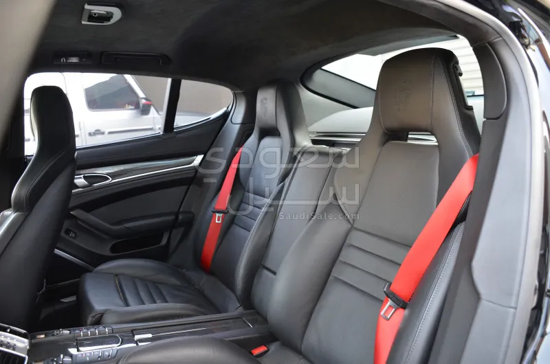 2010 Porsche Panamera Turbo