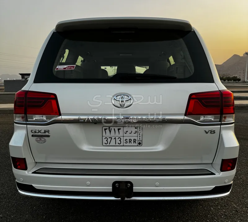 2020 تويوتا لاند كروزر جي اكس ار جراند تورينج