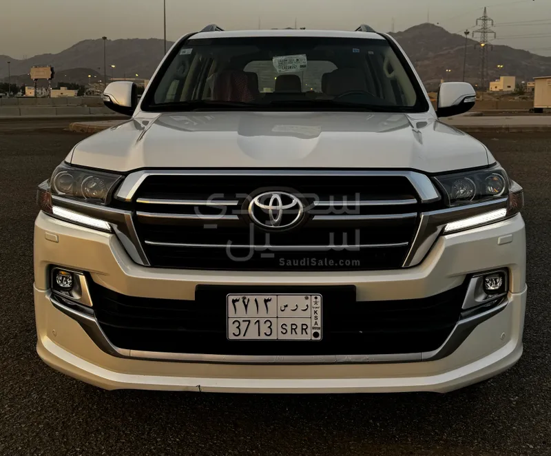 2020 تويوتا لاند كروزر جي اكس ار جراند تورينج