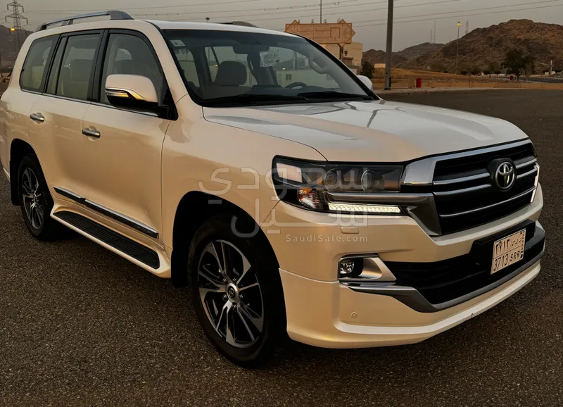 2020 تويوتا لاند كروزر جي اكس ار جراند تورينج