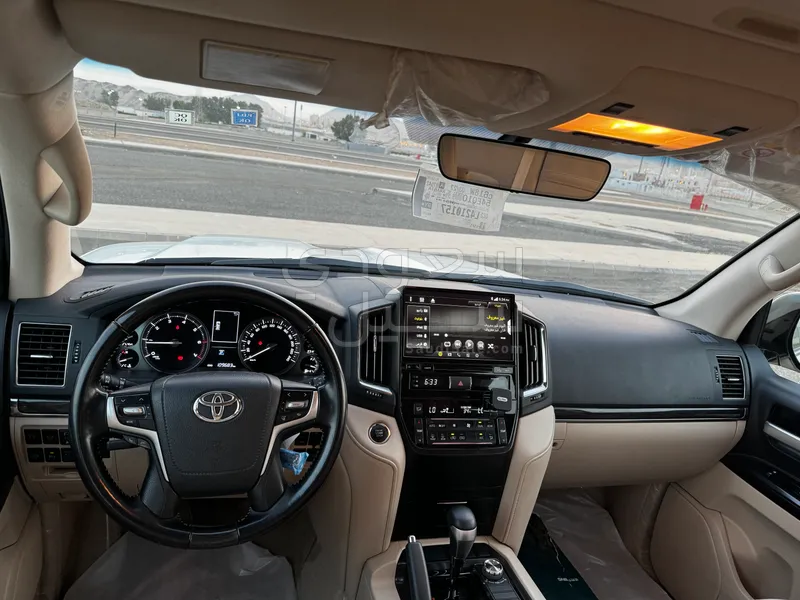 2020 تويوتا لاند كروزر جي اكس ار جراند تورينج