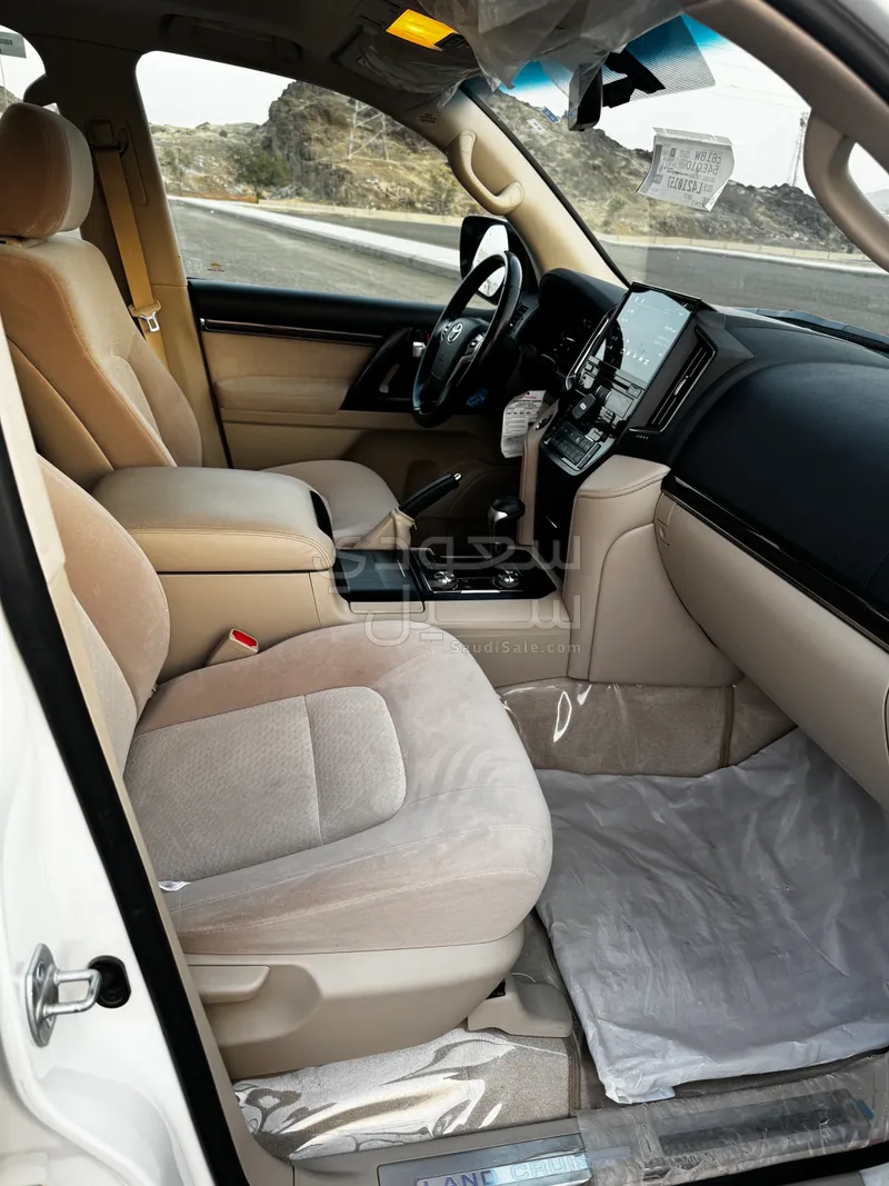 2020 تويوتا لاند كروزر جي اكس ار جراند تورينج