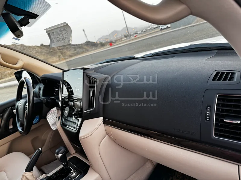 2020 تويوتا لاند كروزر جي اكس ار جراند تورينج