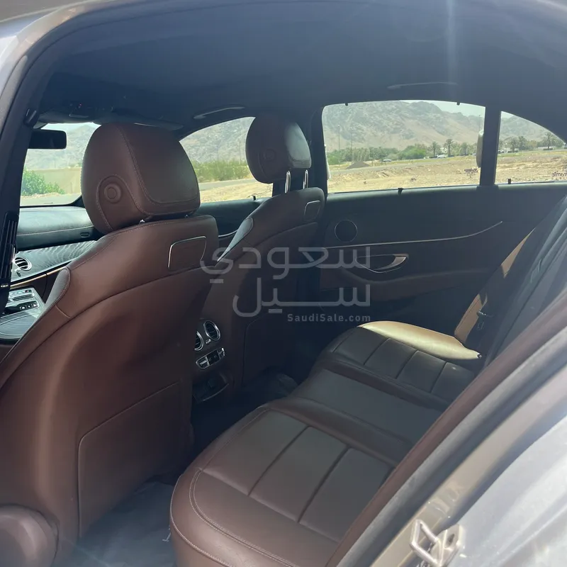 2021 مرسيدس - بنز إي 300 أي إم جي