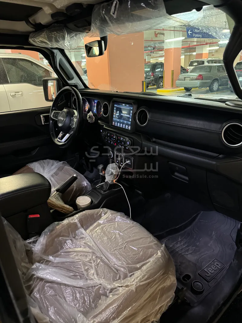 2020 Jeep Wrangler Sahara