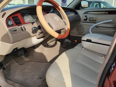 2004 Lincoln Town Car