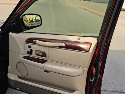 2004 Lincoln Town Car
