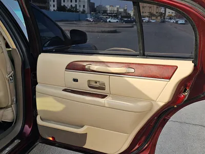 2004 Lincoln Town Car