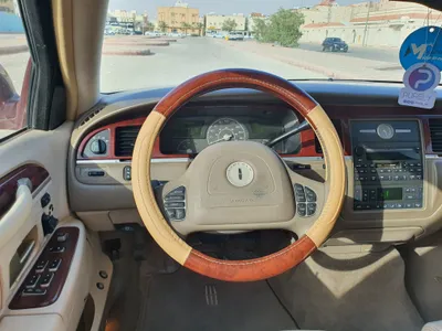 2004 Lincoln Town Car